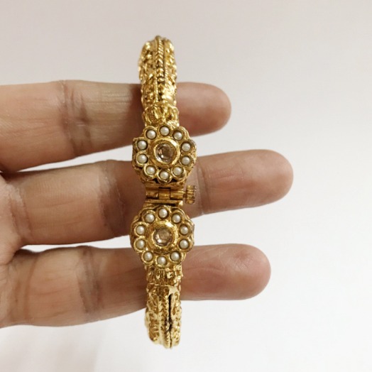 22 kt yellow gold pearl unisex vintage screw open bracelet bangle