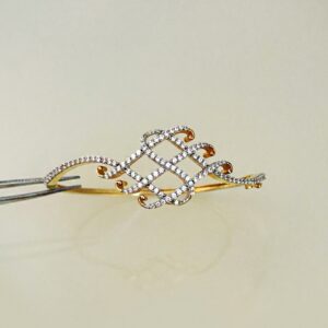 18k yellow gold cubic zirconia hinged oval women bracelet bangle