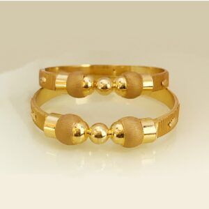 18 kt solid yellow gold slip-on vintage women's bracelet 26.830 gms
