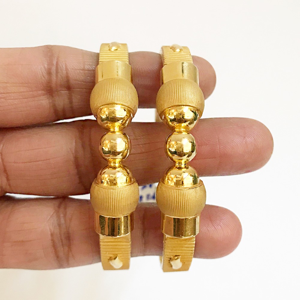 18 kt solid yellow gold slip-on vintage women's bracelet 26.830 gms