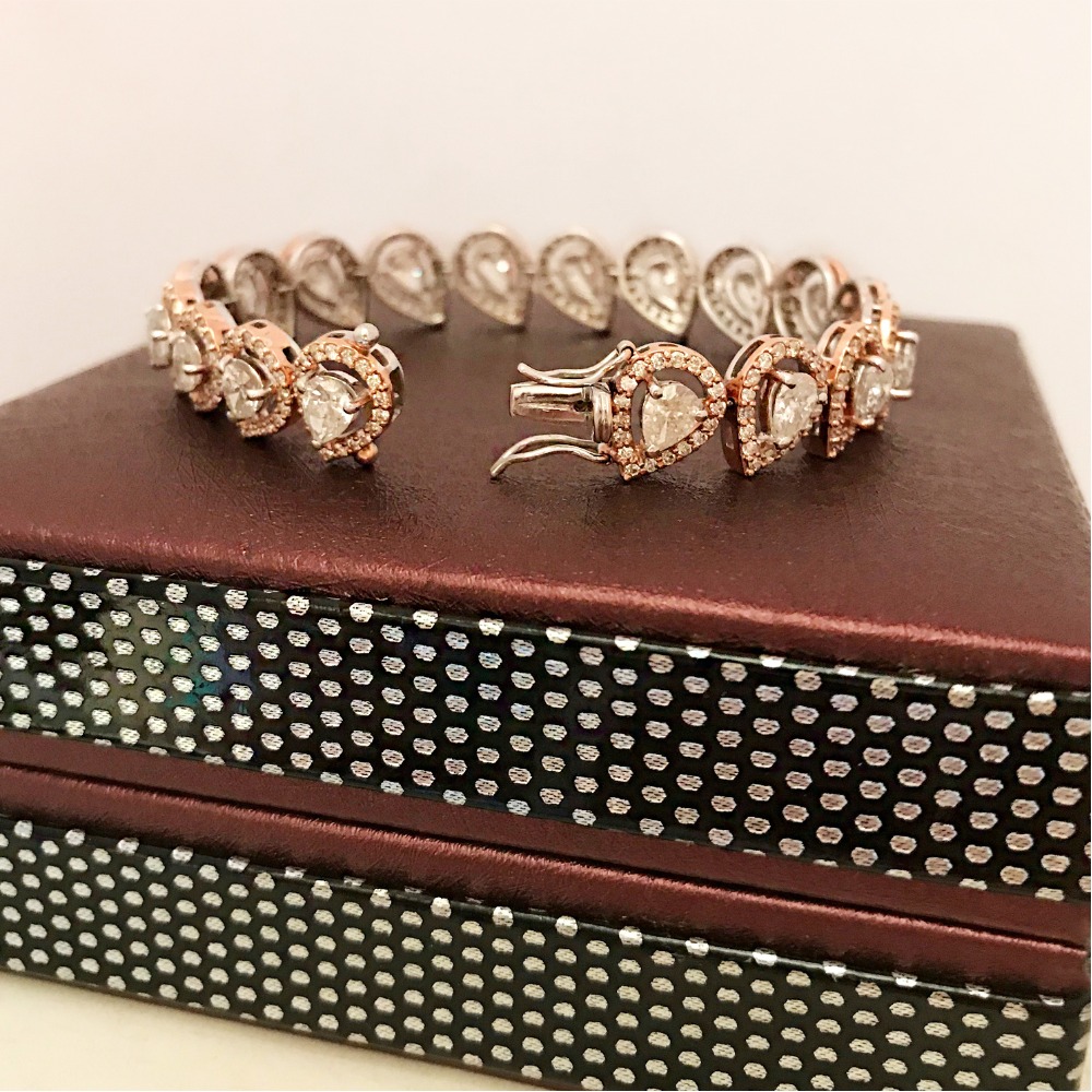 Igi 14kt white gold multi shape diamond bangle tennis bracelet