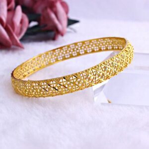 18 kt yellow gold traditional handmade slip-on bracelet bangles 30 gm