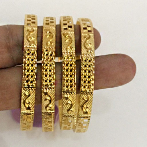 22kt yellow gold slip-on vintage bracelet bangle 44.300 grams