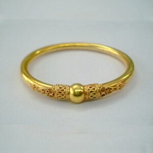 22 kt solid yellow gold traditional handmade cuff bangle bracelet