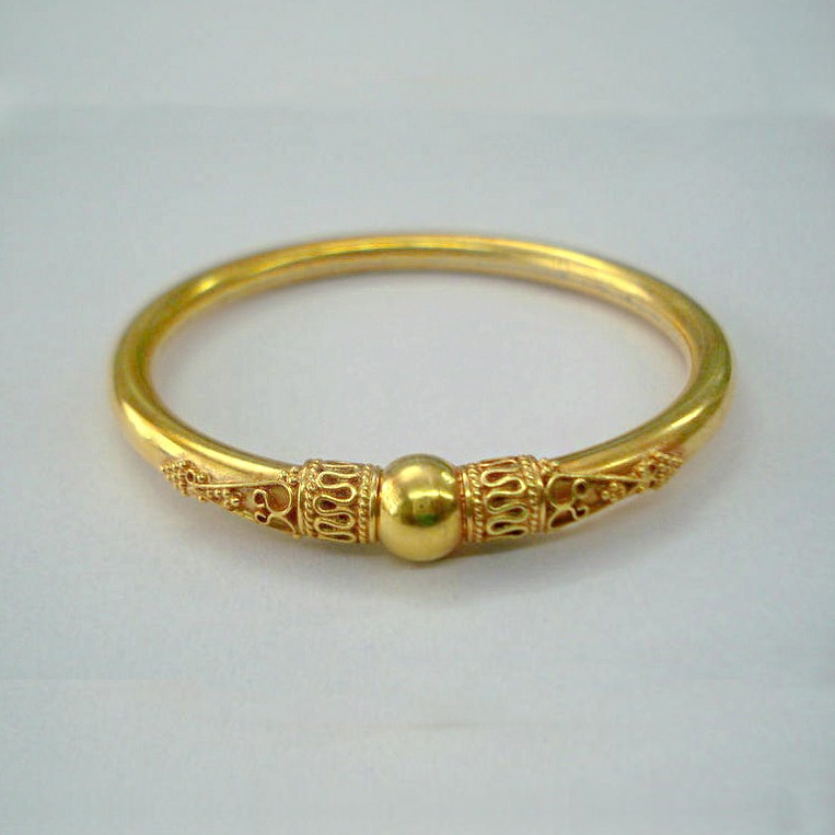 22 kt solid yellow gold traditional handmade cuff bangle bracelet - Image 2