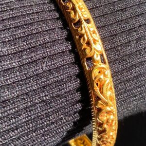 22 Kt Gold Engraved Handmade Women's Bracelet Bangle 20 Gm