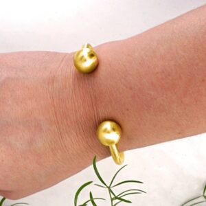 22 Kt Yellow Gold Balls Chunky Open Cuff Men's Bracelet Bangle 30 Gm