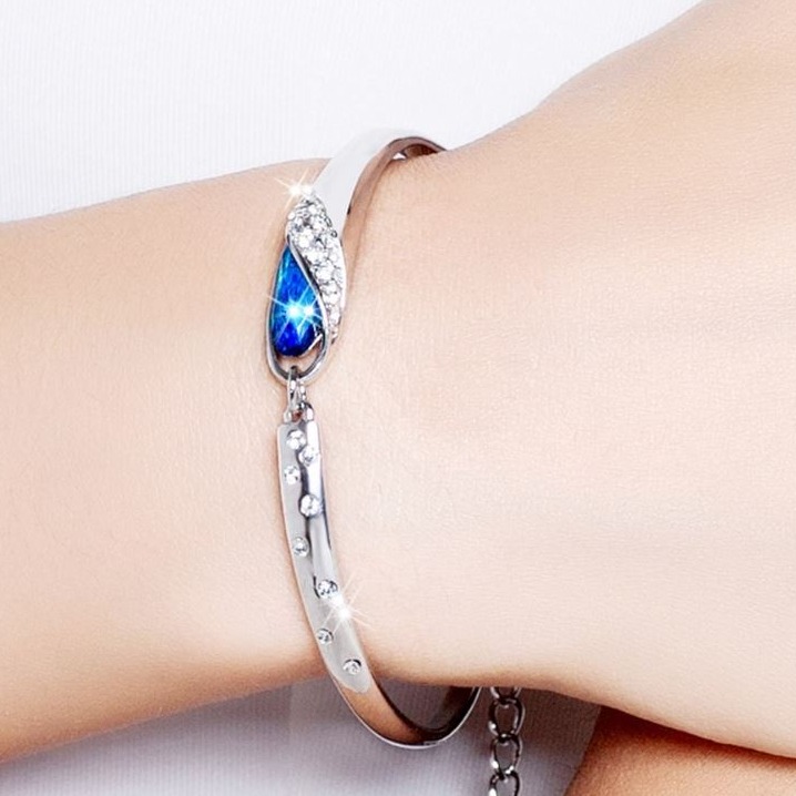 14Kt White Gold Aquamarine Cubic Zirconia CZ Bracelet Bangle