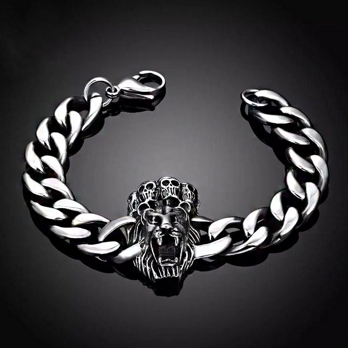 18 Kt White Gold Skull Link Men's Antique Bracelet 85.720 Grams