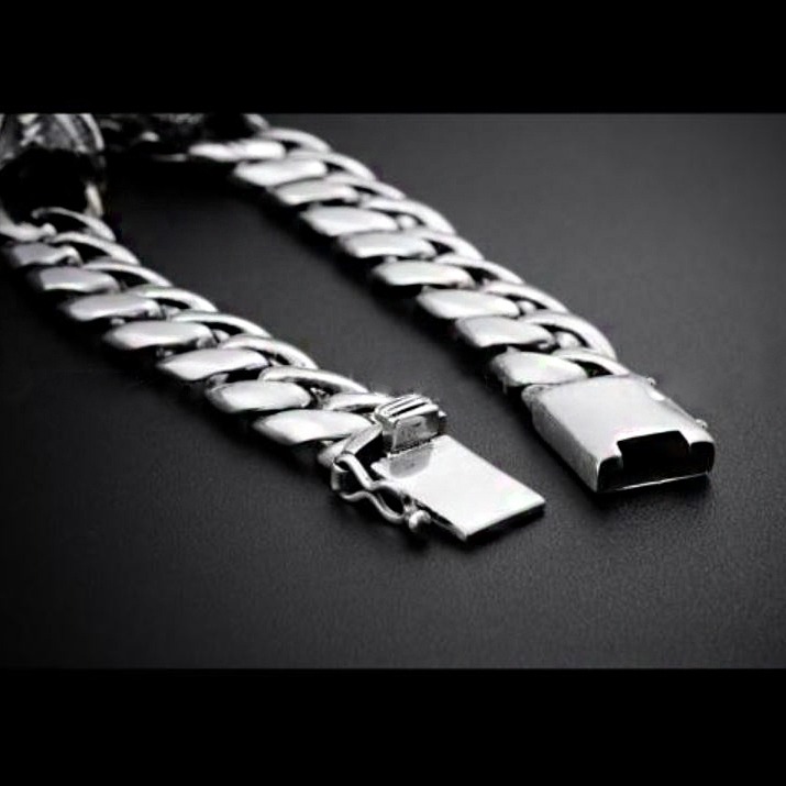 18 Kt White Gold Dragon Link Men's Antique Bracelet 80.720 Grams