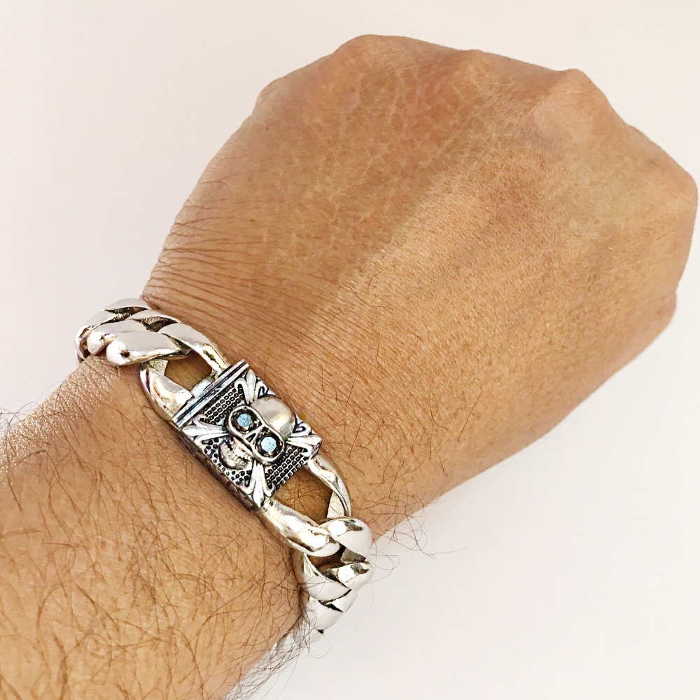 18 Kt White Gold Skull Black Diamonds Men's Link Bracelet 77.430 Gm