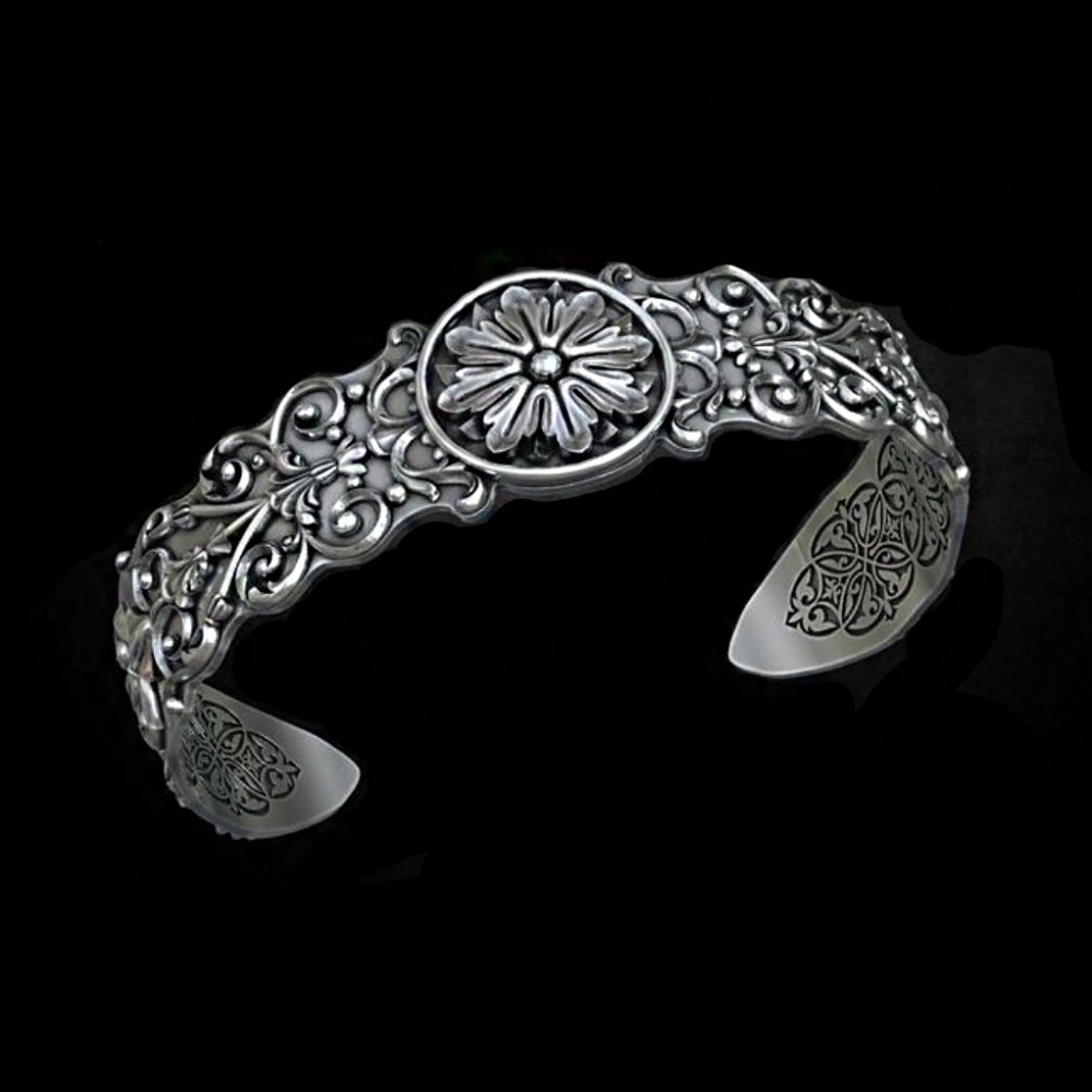 18 Kt White Gold Antique Cuff Bracelet Bangle Men's Jewelry