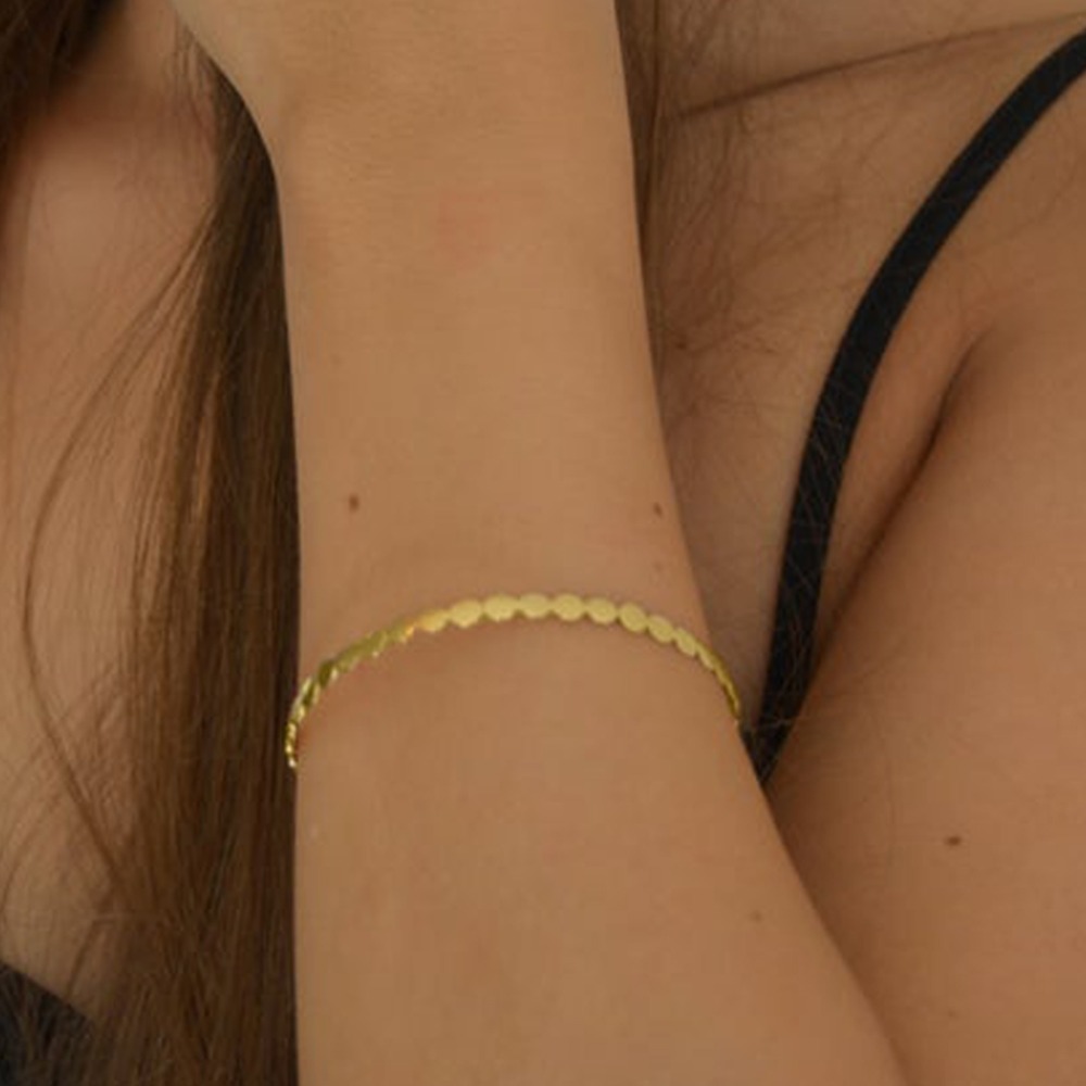 18 Kt Stamped Yellow Gold Vintage Stacking Women's Bangle Bracelet - Image 4
