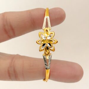 18 Kt Stamped Yellow Gold White Double Flower Women's Bangle Bracelet