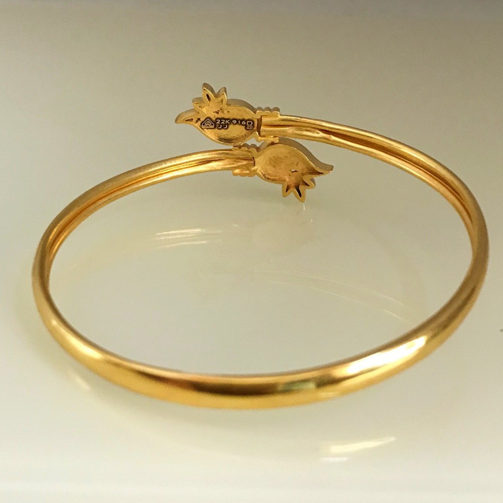 22 kt solid yellow gold women bracelet bangle top open 13.410 grams