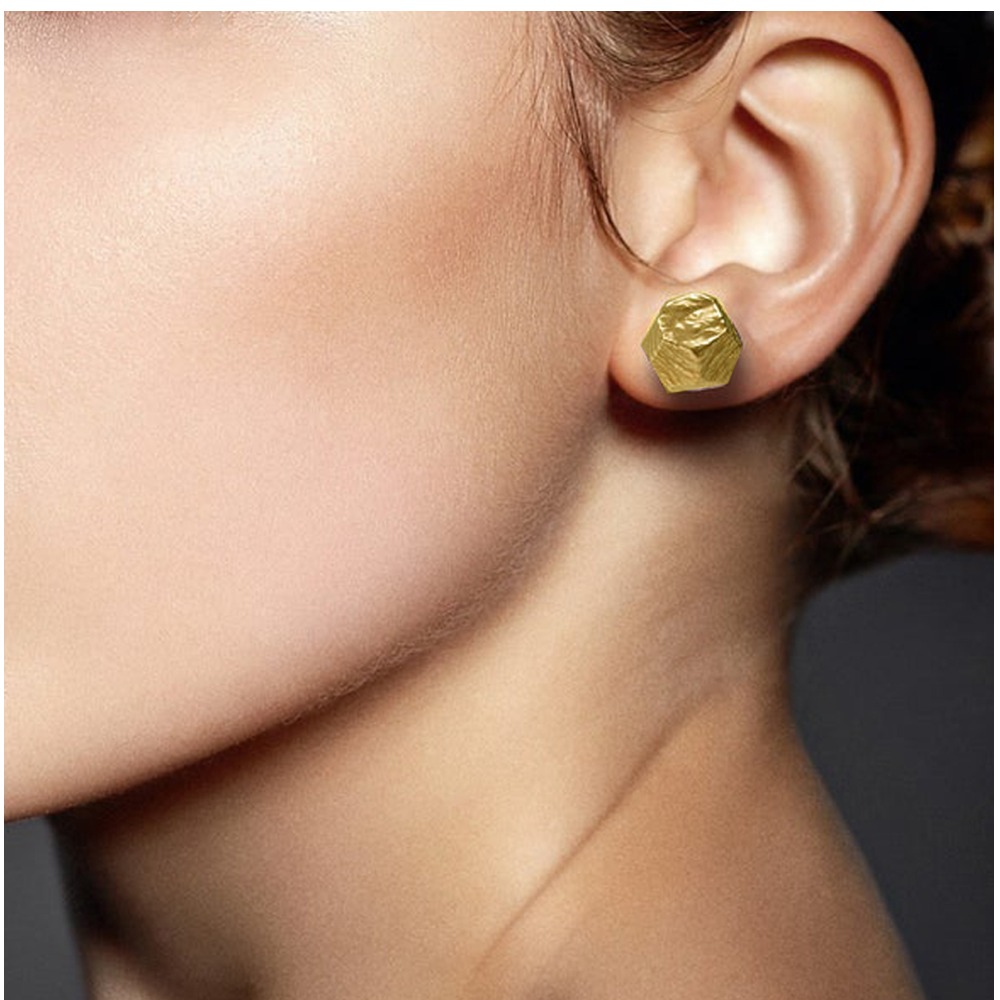 22 Kt Yellow Raw Gold Nugget Women'S Rock Post Stud Earrings