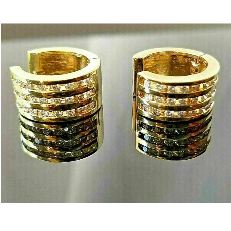 0.96 Ct G-H/VS Natural Diamonds Women Huggie Earrings, 18Kt Gold