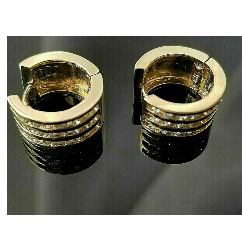 0.96 Ct G-H/VS Natural Diamonds Women Huggie Earrings, 18Kt Gold