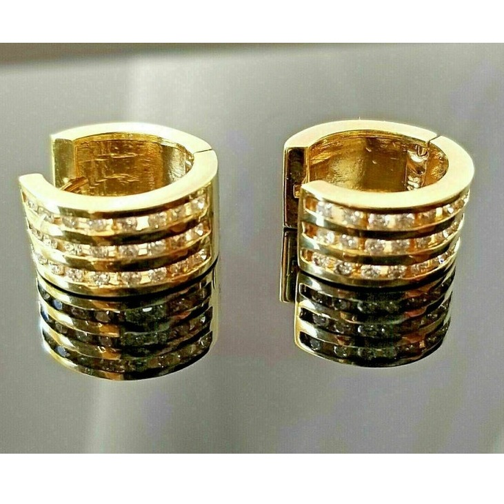 0.96 Ct G-H/VS Natural Diamonds Women Huggie Earrings, 18Kt Gold
