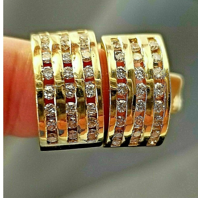 0.96 Ct G-H/VS Natural Diamonds Women Huggie Earrings, 18Kt Gold