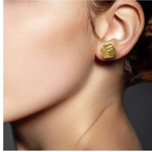 22 Kt Hallmark Real Solid Yellow Raw Gold Nugget Women'S Rock Post Stud Earrings