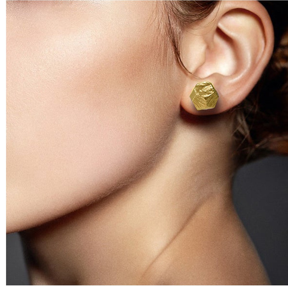 22 Kt Hallmark Real Solid Yellow Raw Gold Nugget Women'S Rock Post Stud Earrings