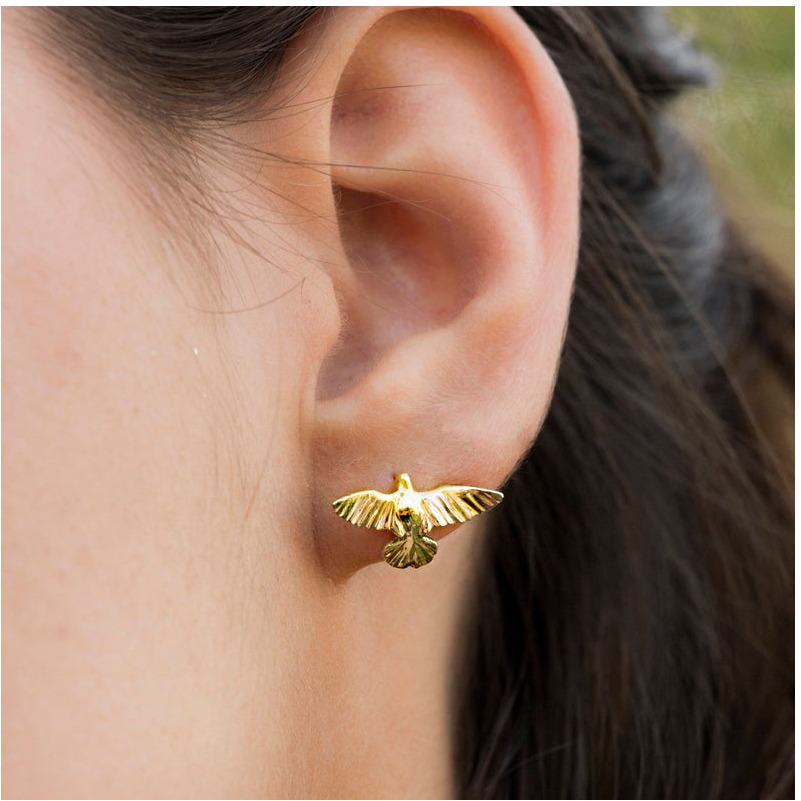 22 Kt Hallmark Real Solid Yellow Gold Hummingbird Small Women'S Stud Earrings