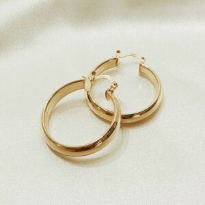 22 Kt Hallmark Real Solid Yellow Chunky Gold Medium Sized Huggie Hoop Earrings