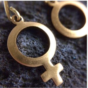 18 Kt Real Solid Yellow Gold Feminist Venus Symbol Dangle Drop Hook Earrings 6g