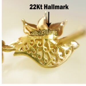 22 Kt Solid Yellow Gold Dangle Drop Classy Screw Back Women'S Earrings 10 Grams