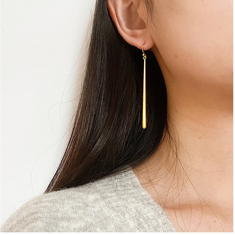 18 Kt Hallmark Real Solid Yellow Gold Simple Long Dangle Line Drop Earrings 60MM