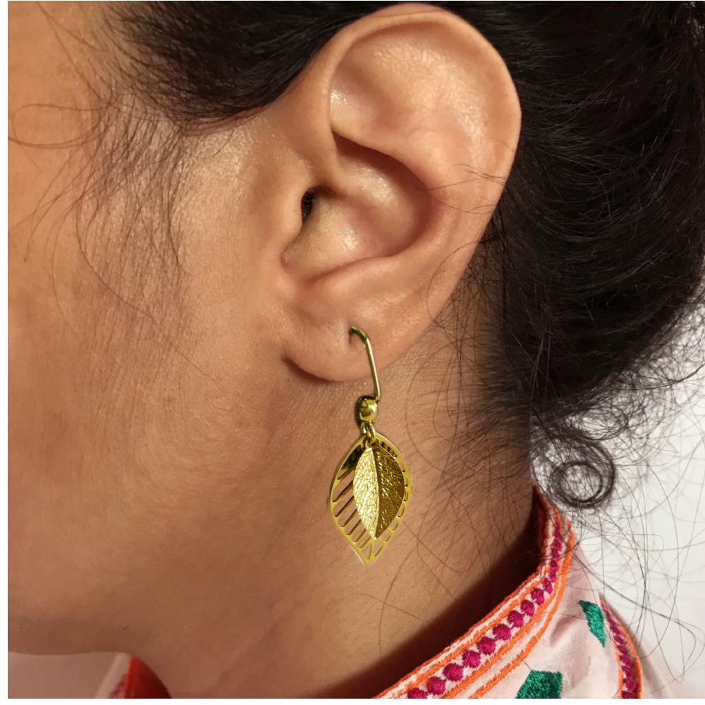 18 Kt Hallmark Real Solid Yellow Gold Filigree Leaf Women'S Dangle Drop Earrings - Image 2