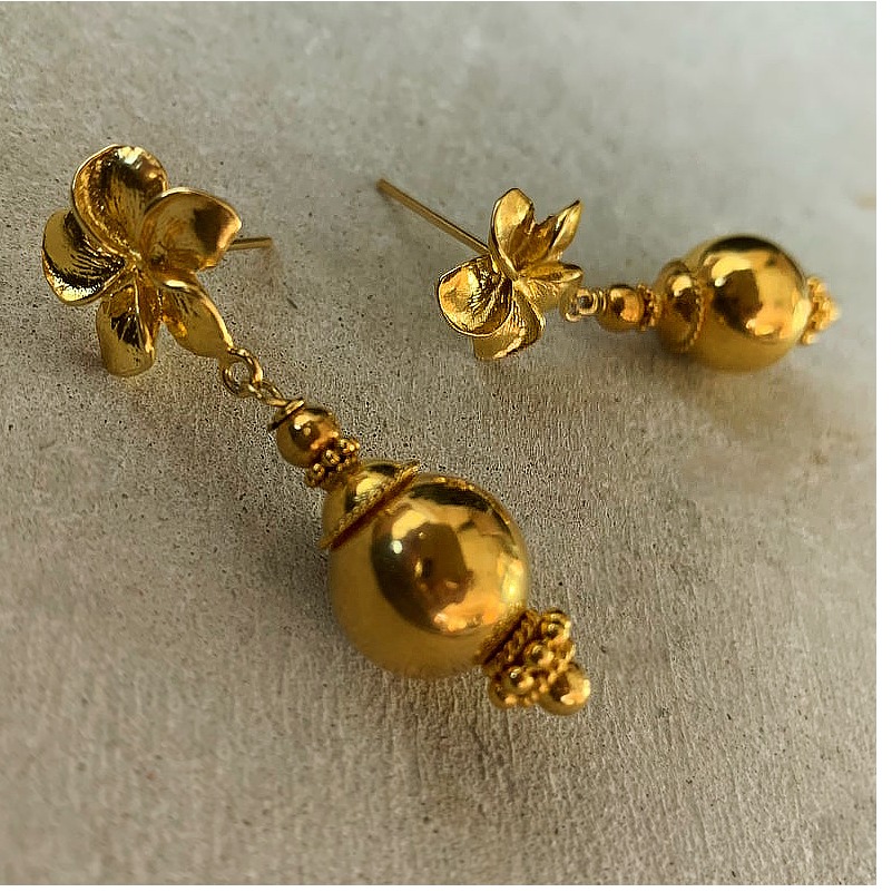 22 Kt Solid Yellow Gold Beads Filigree Wire Wrapped Floral Dangle Drop Earrings - Image 4