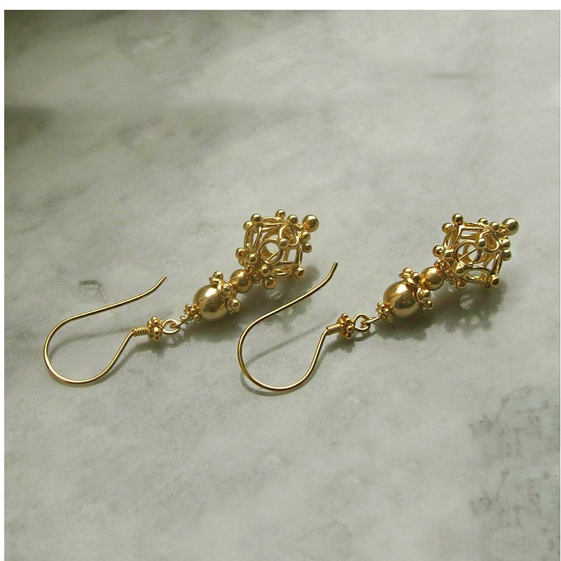 18 Kt Real Solid Yellow Gold Filigree Wire Wrapped Floral Dangle Drop Earrings - Image 5