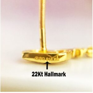 22 kt solid yellow gold party wedding wear stud earrings screw back