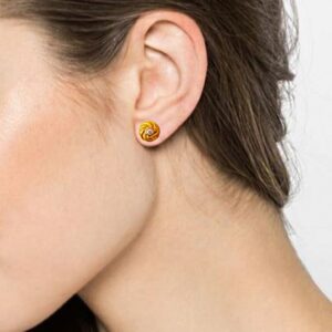 18 kt yellow gold wedding wear round stud earrings for women