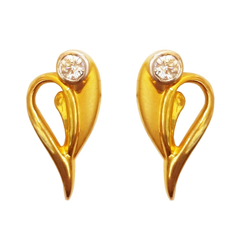 18kt solid yellow gold wedding wear stud earrings screw back cz