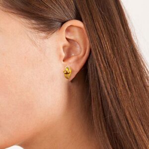 18kt yellow gold wedding wear stud women's earrings screw back