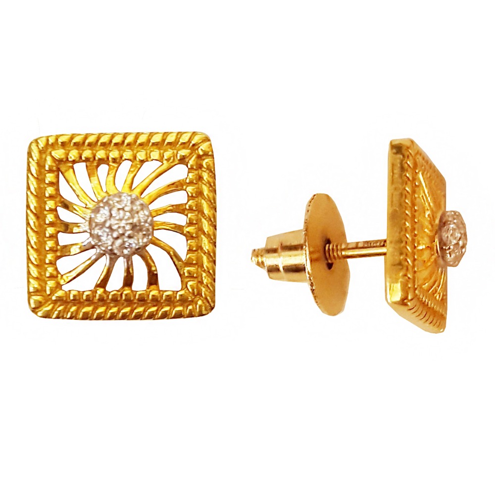 18 kt solid yellow gold party wear wedding wear stud earrings cz