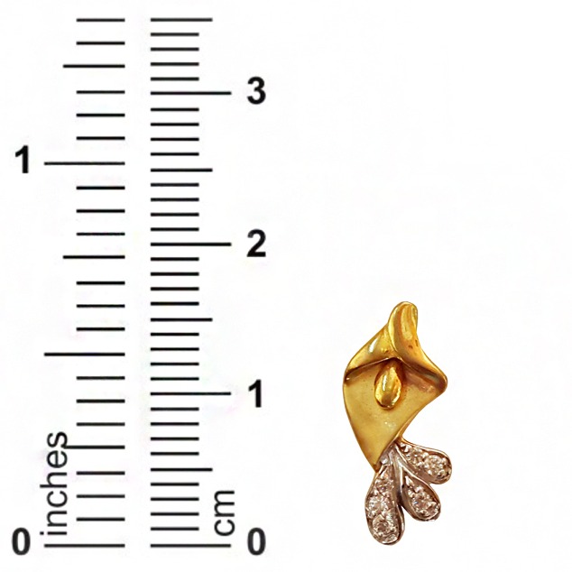 18kt yellow solid gold wedding wear stud earrings cz