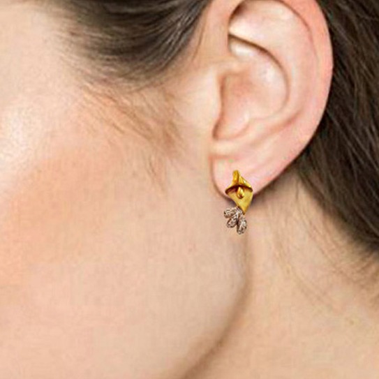 18kt yellow solid gold wedding wear stud earrings cz