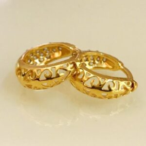 22kt yellow solid gold wedding wear huggie hoop earrings 6 grams