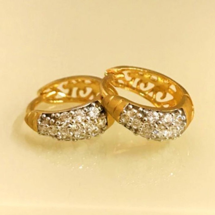 22kt yellow solid gold wedding wear huggie hoop earrings 6 grams