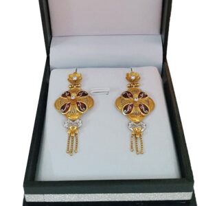 18Kt Solid Yellow Gold Cubic Zirconia Wedding Wear Antique Dangle Drop Earring