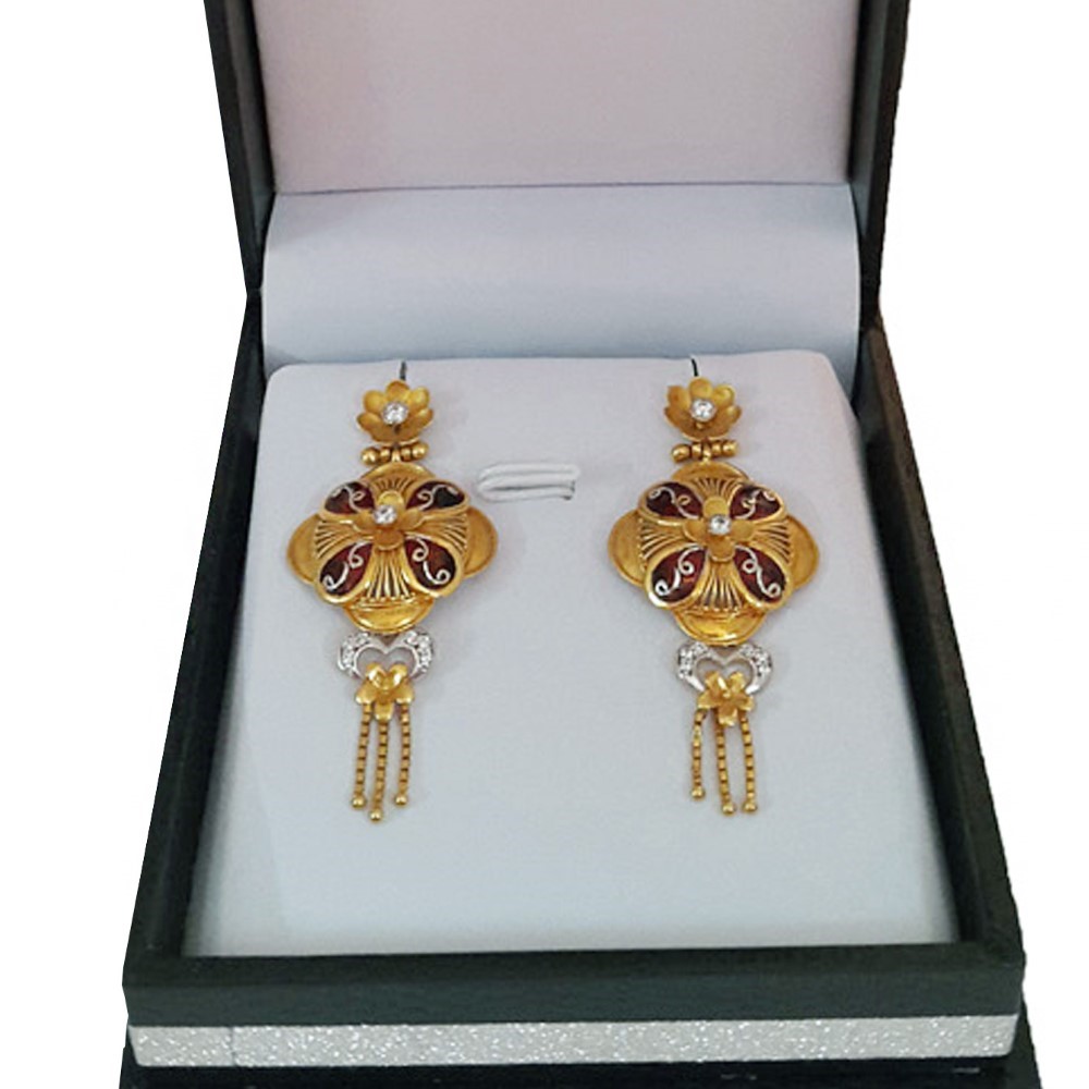 18Kt Solid Yellow Gold Cubic Zirconia Wedding Wear Antique Dangle Drop Earring - Image 4