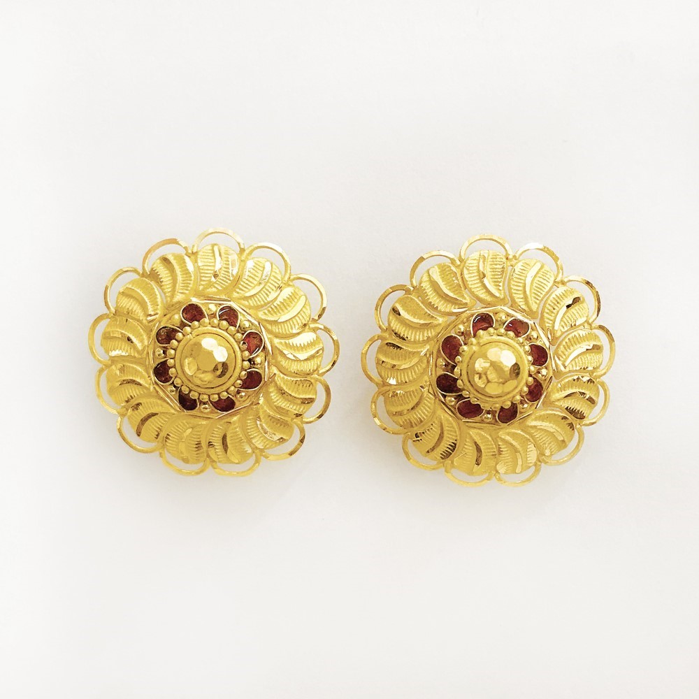18 Kt Stamped Real Solid Yellow Gold Stud Earring Round Floral Screw Back 5 Gms