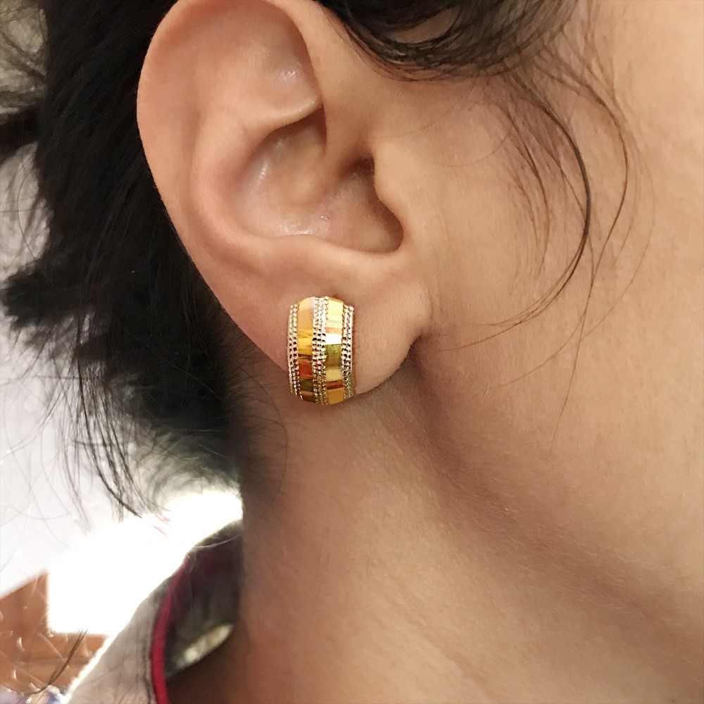 18 Kt Real Solid Yellow Solid Gold Two Tone Huggie Hoop Earrings 2.780 Grams