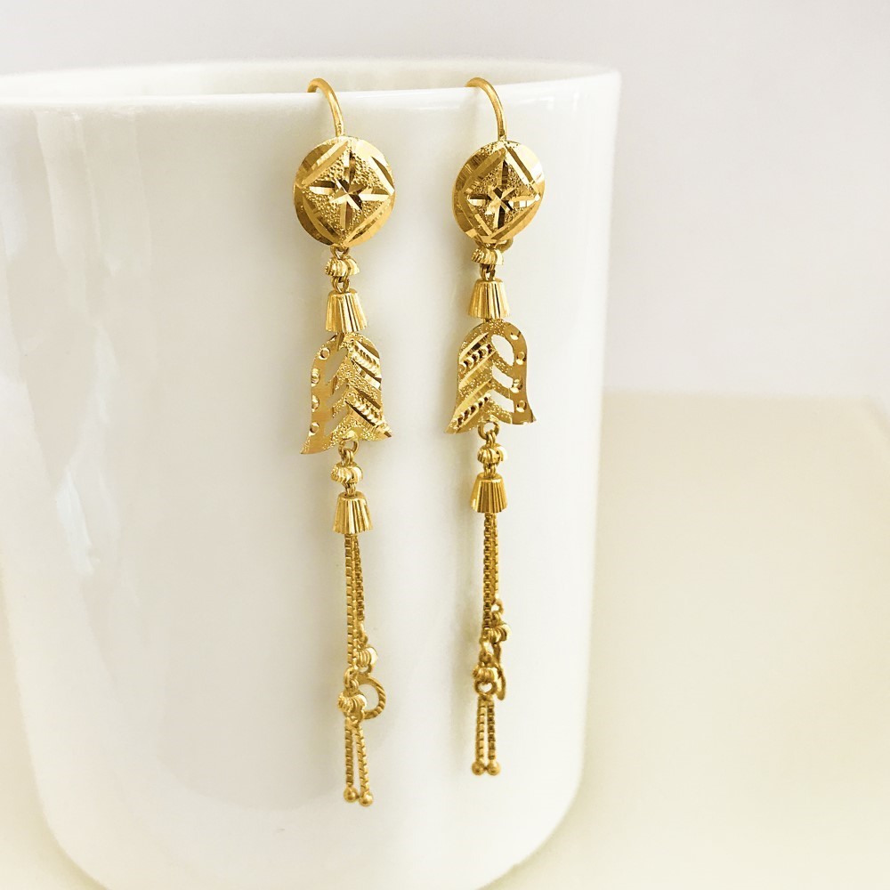 18 Kt Stamped Real Solid Yellow Gold Dainty Hook Long Dangle Drop Earrings 3.76g - Image 4