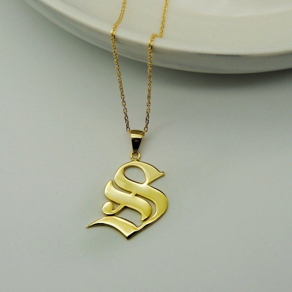 18 K Real Solid Yellow Gold English Gothic Initial Letter Chain Necklace Pendant