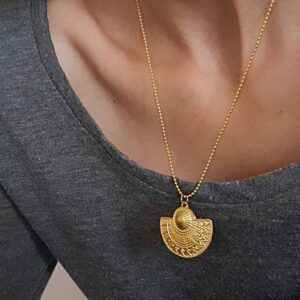 18 Kt Solid Yellow Gold Half Circle Tribal Layering Boho Chain Necklace Pendant
